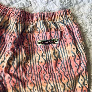 Men’s 90’s graphic nostalgic shorts size Large